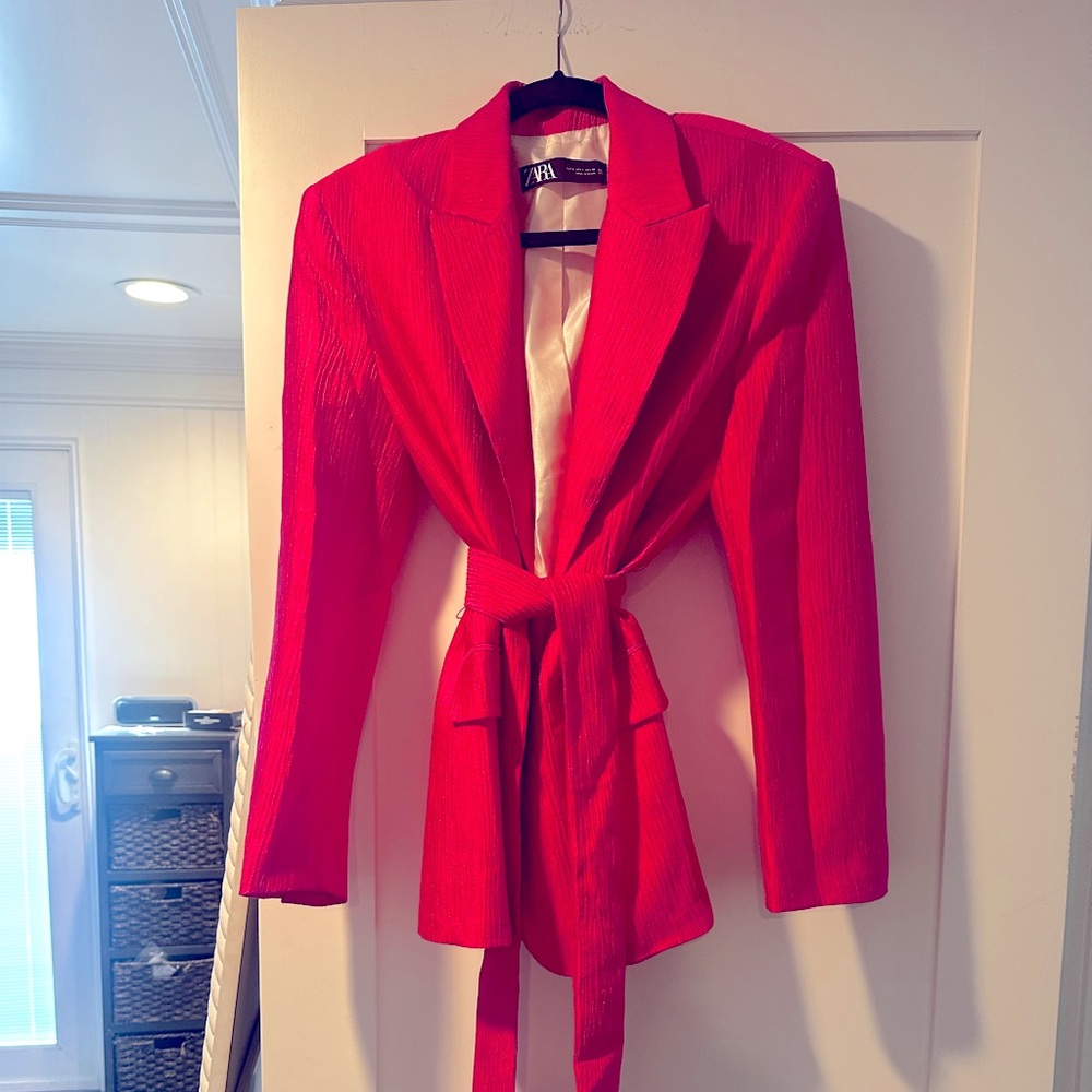 Pink 80s blazer